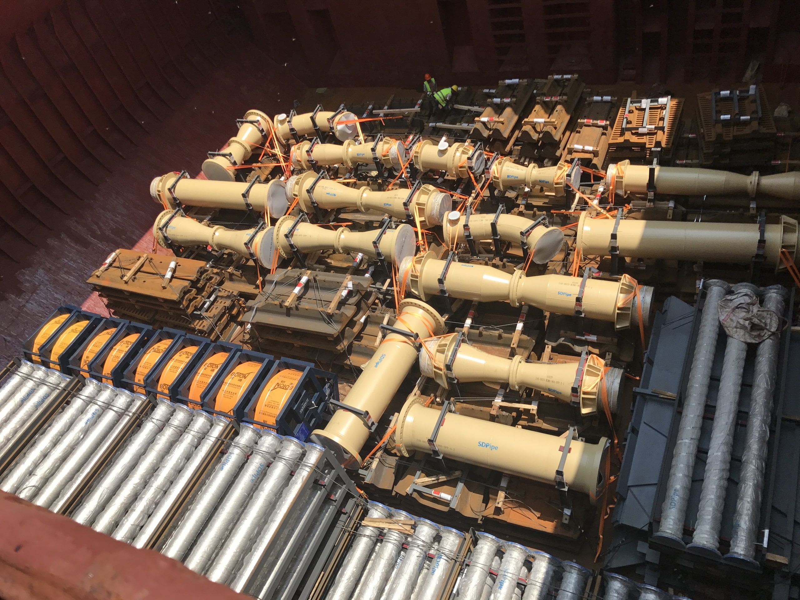 Hold 4 Steel Structures